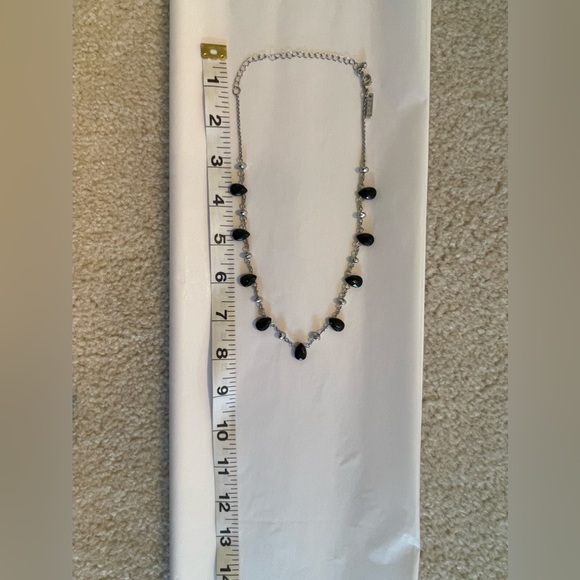 NWOT White House Black Market Silver and Onyx Necklace - Picture 3 of 3